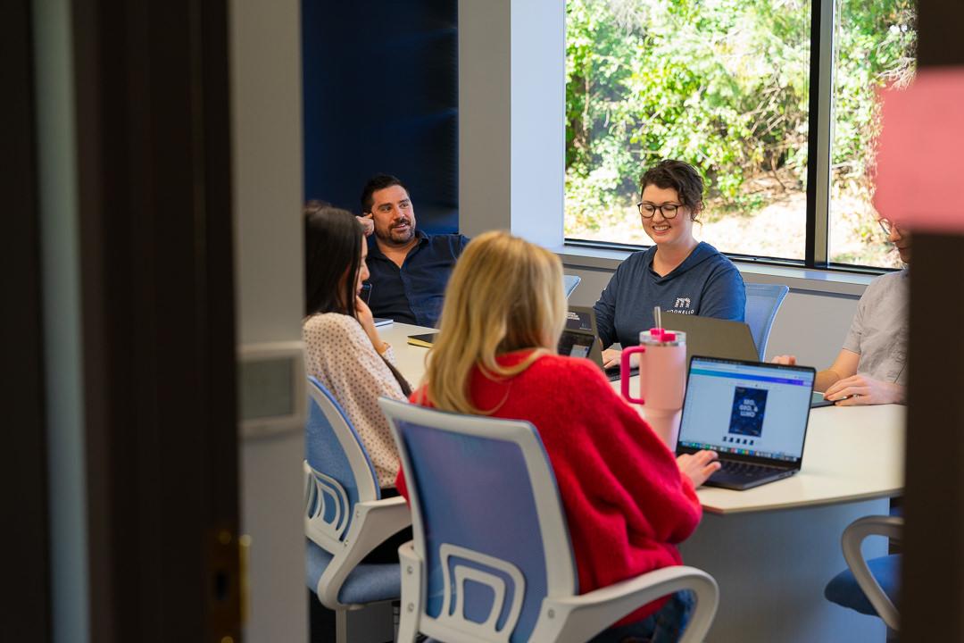 adapting-to-AI-search-with-omnichannel-marketing-moonello